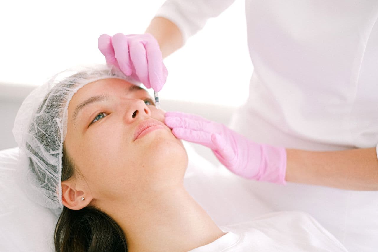 Injectable procedure performed in a clinical setting